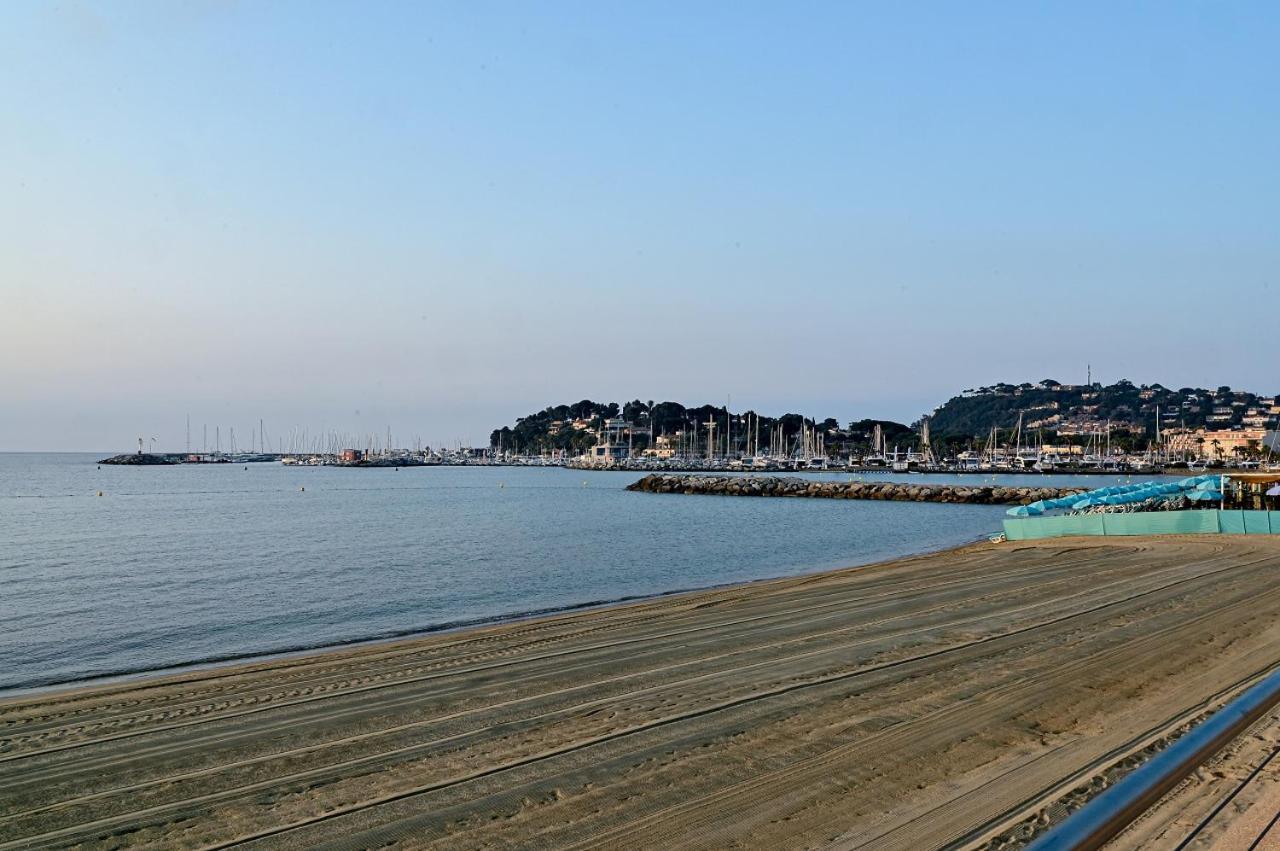 Hotel La Menado Cavalaire-sur-Mer Esterno foto